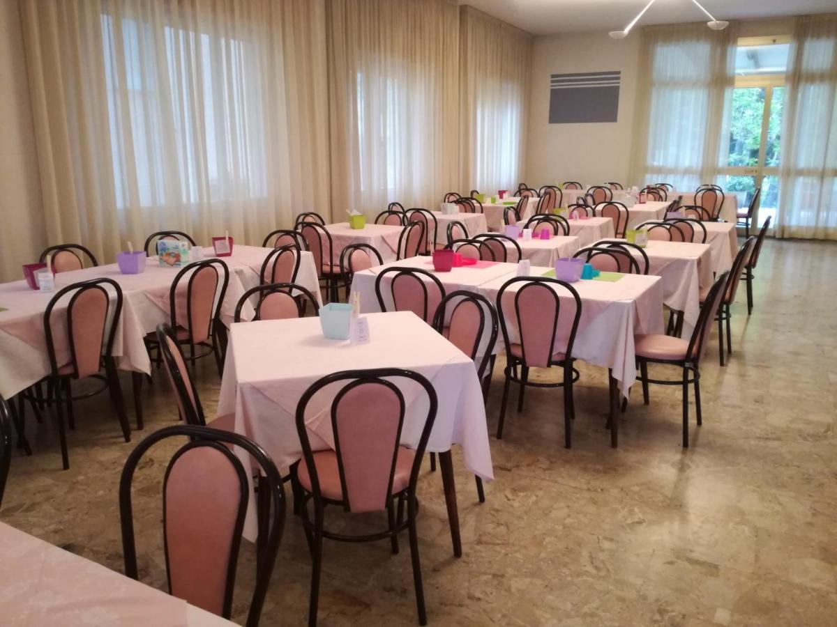 Hotel Serafini Rimini Exteriér fotografie